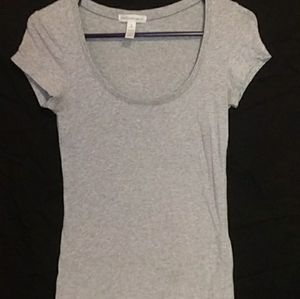 ✨Grey Round Vneck Tee Shirt✨